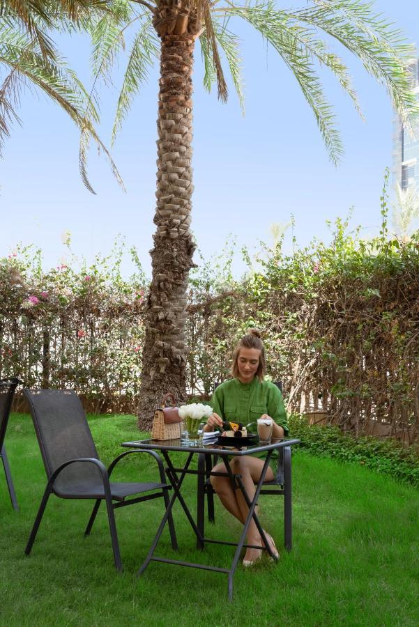 Moevenpick Hotel Доха Екстериор снимка