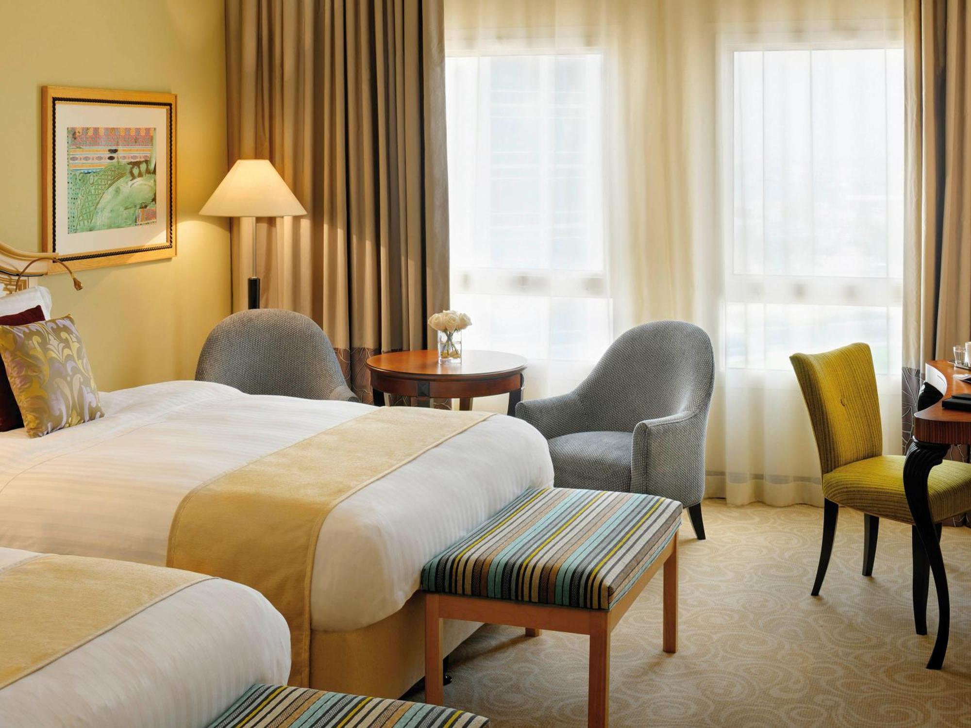 Moevenpick Hotel Доха Екстериор снимка
