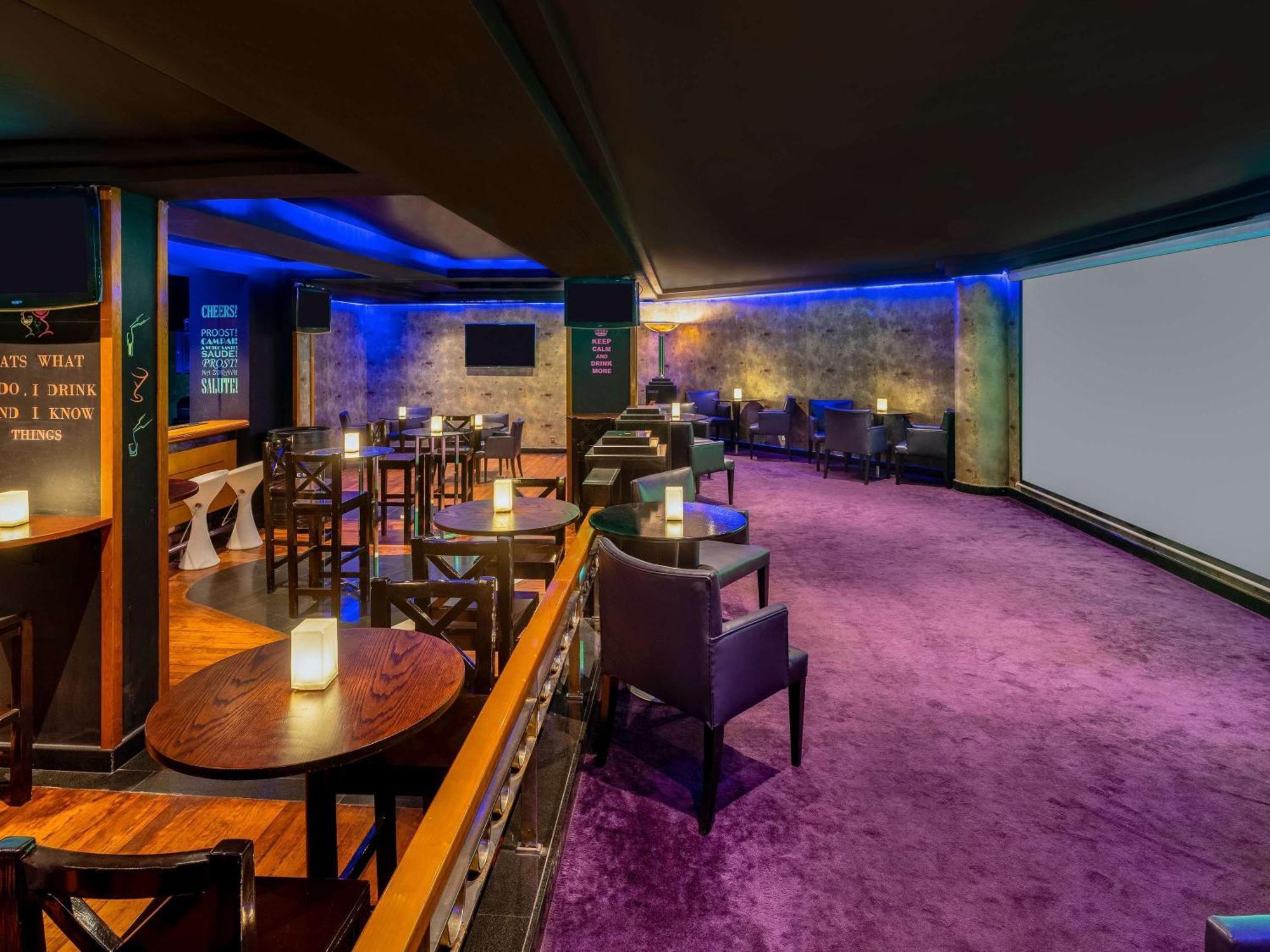 Moevenpick Hotel Доха Екстериор снимка